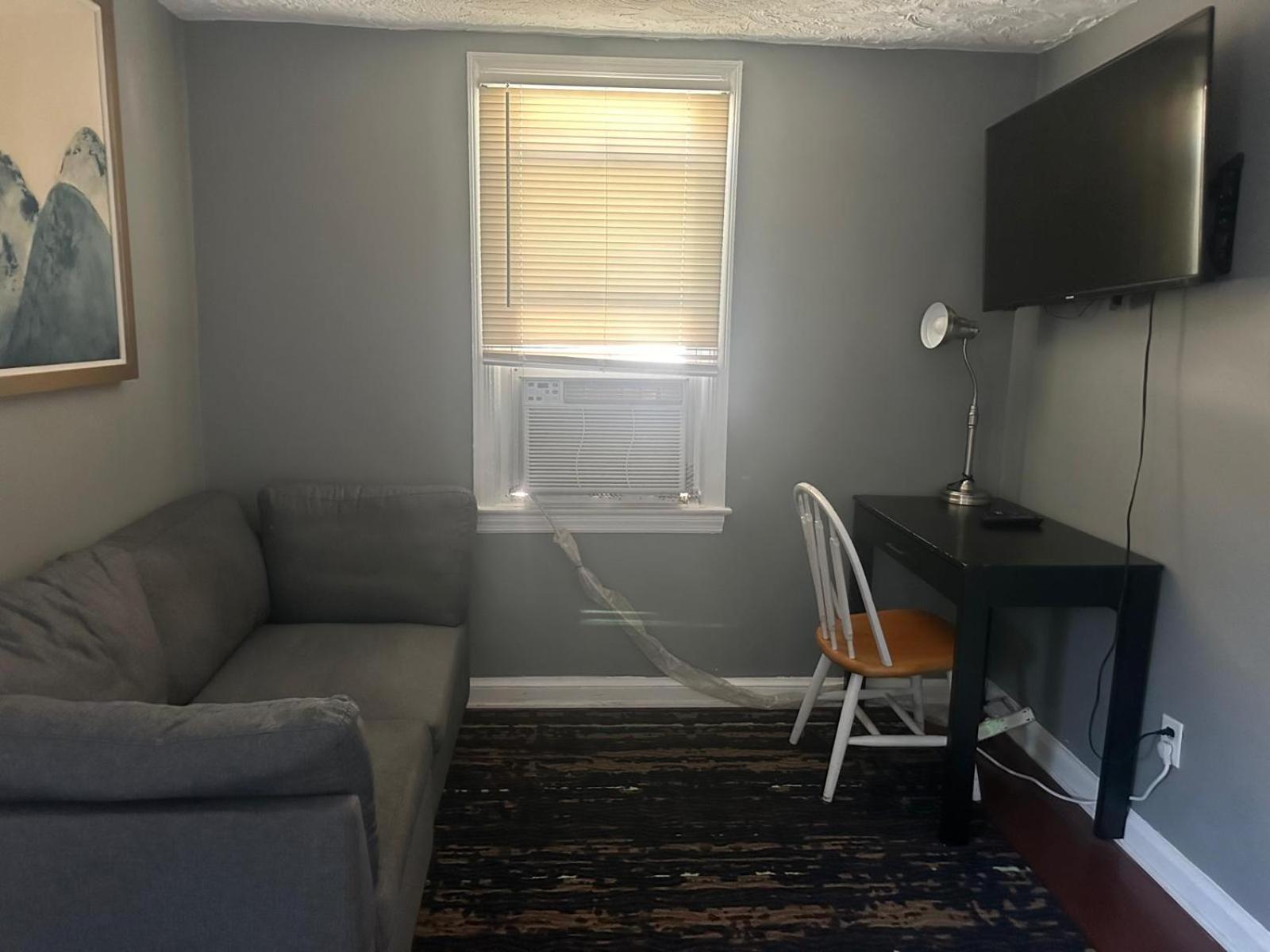 Unit-a Gorgeous Private Near Metro Train Station And Washington Dc *